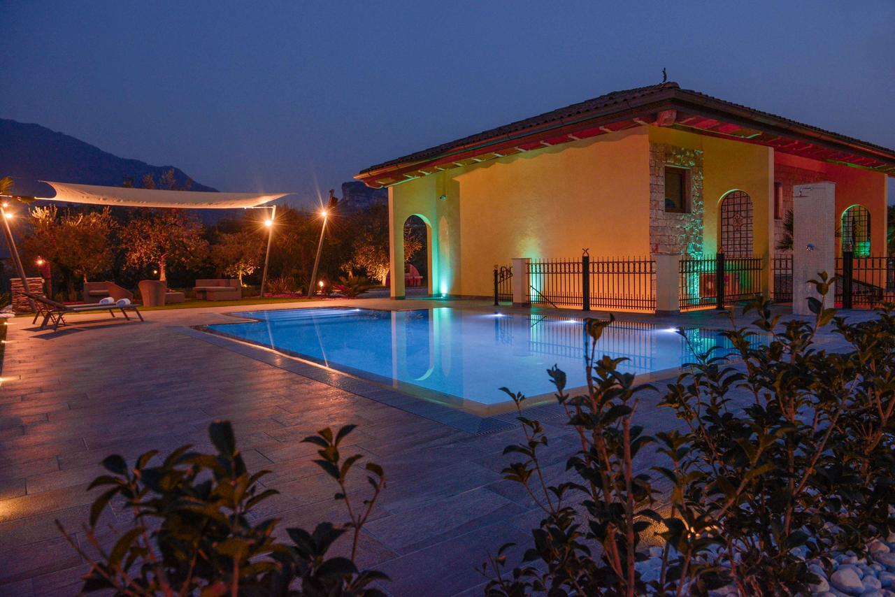 Villa Luxury House&Spa Riva del Garda Extérieur photo